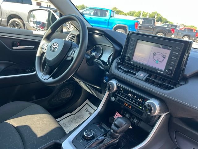 Used 2021 Toyota RAV4 XLE AWD/4WD image 15