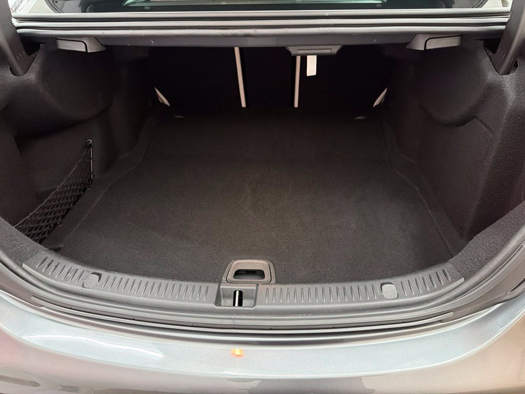 Used 2018 Mercedes-Benz E 300 image 27