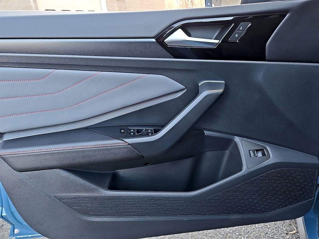 Certified 2025 Volkswagen Jetta GLI Autobahn image 13