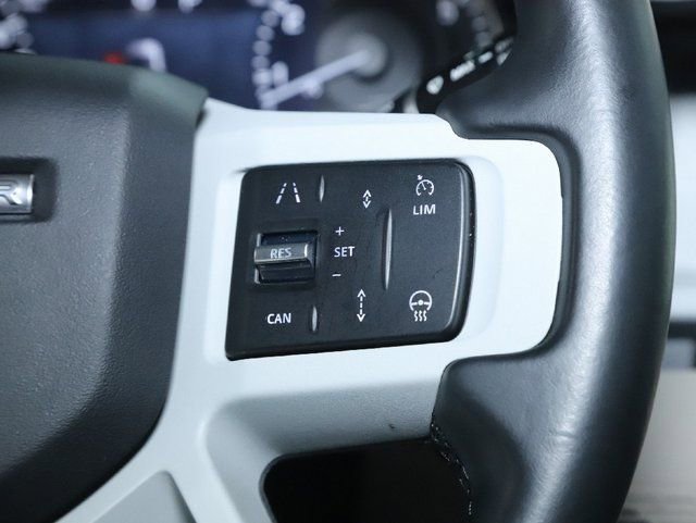 Used 2023 Land Rover Defender 110 SE image 24