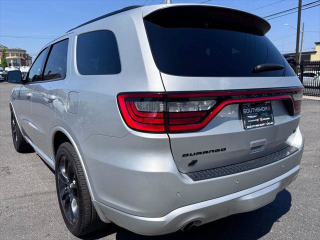 Certified 2025 Dodge Durango R/T w/ Blacktop Package AWD/4WD image 5