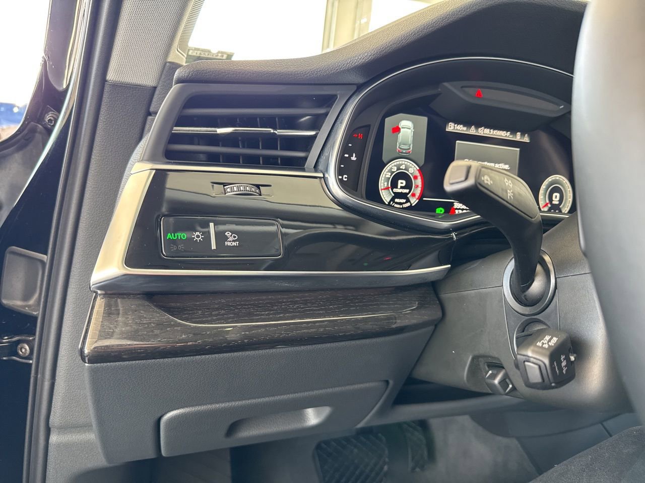 Used 2022 Audi Q7 3.0T Prestige image 36