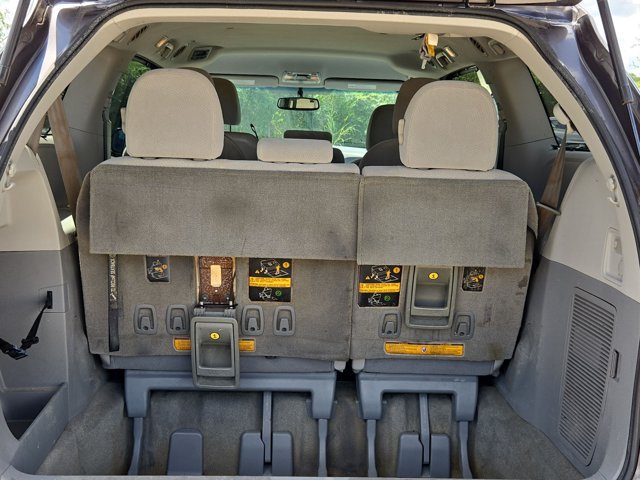 Used 2014 Toyota Sienna LE FWD image 6