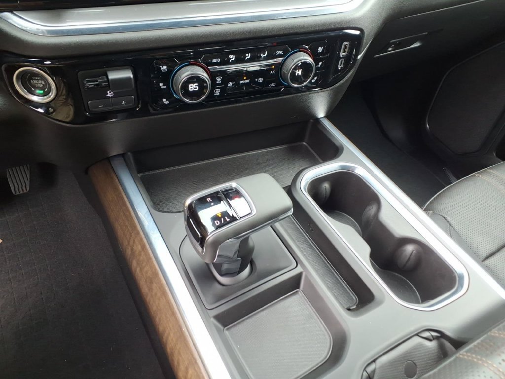 Certified 2023 Chevrolet Silverado 1500 High Country w/ High Country Premium Package AWD/4WD image 21
