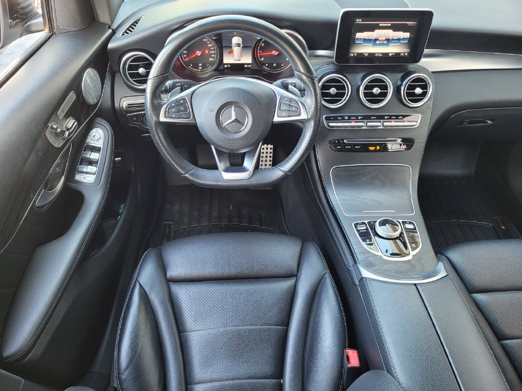 Used 2018 Mercedes-Benz GLC 300 4MATIC image 7