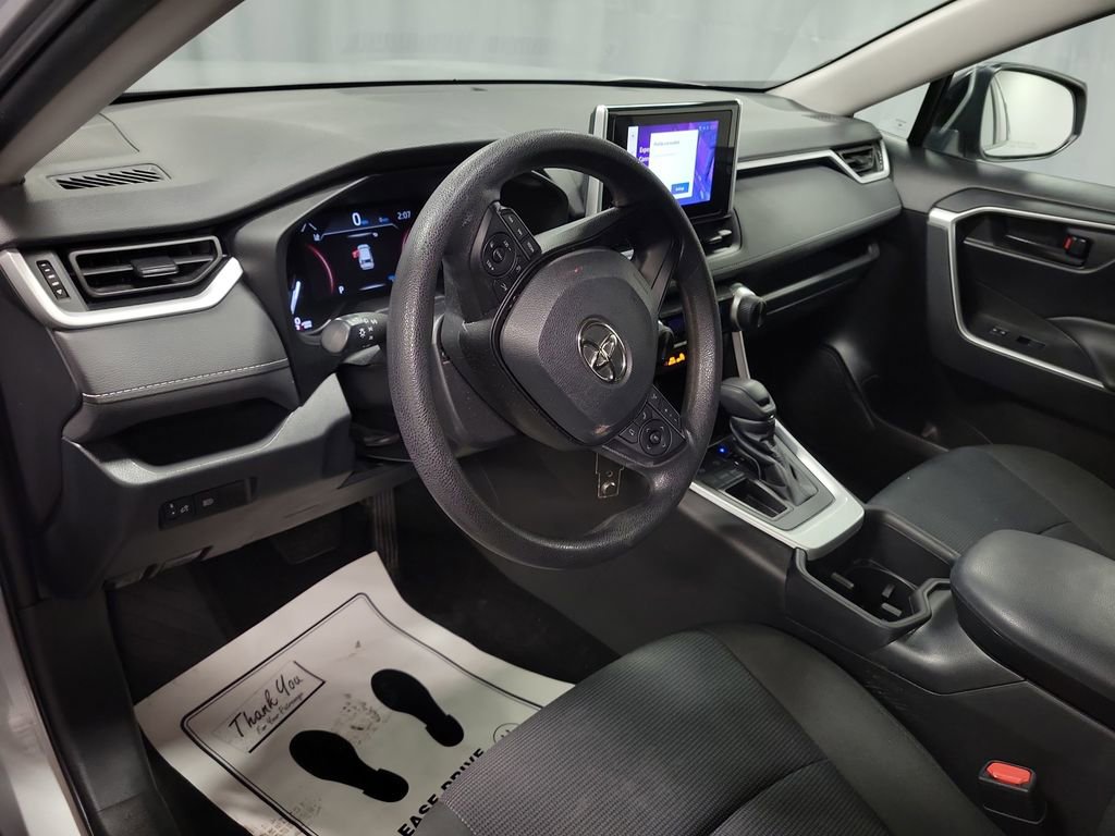 Used 2023 Toyota RAV4 LE image 13