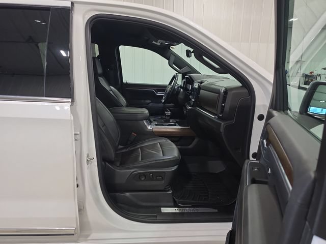Used 2023 Chevrolet Silverado 1500 High Country w/ Technology Package AWD/4WD image 32