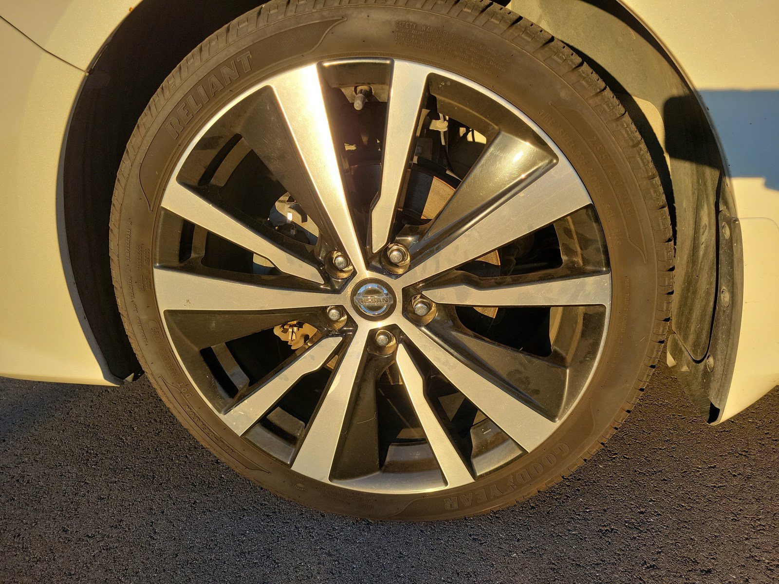 Used 2019 Nissan Altima 2.5 SR w/ SR Premium Package FWD image 6