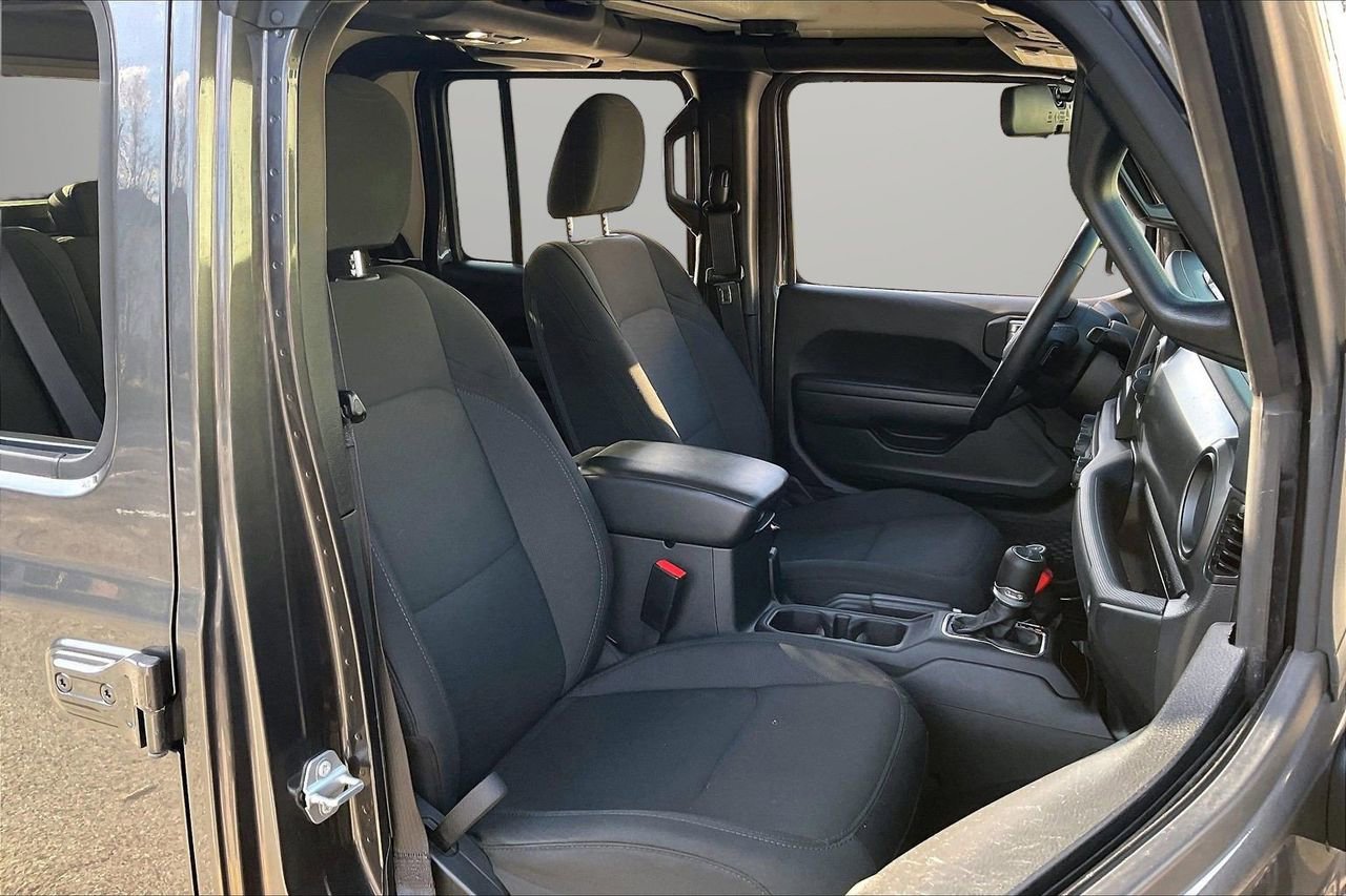 Certified 2022 Jeep Gladiator Sport image 23