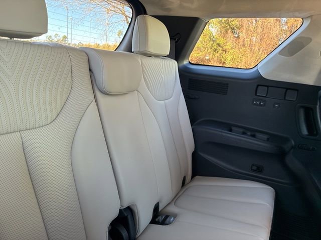 Used 2024 Hyundai Palisade Calligraphy image 25