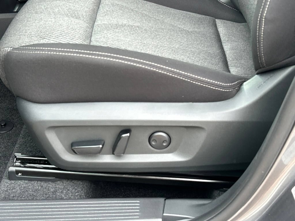 New 2026 Nissan Rogue SV FWD image 17