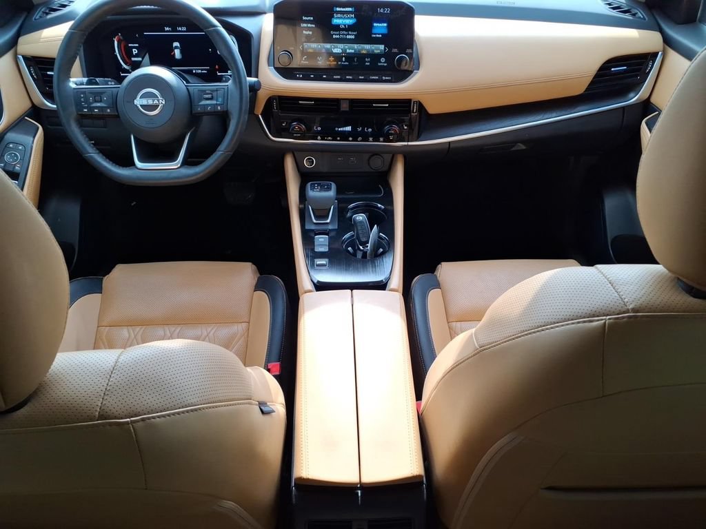 Used 2023 Nissan Rogue Platinum FWD image 10