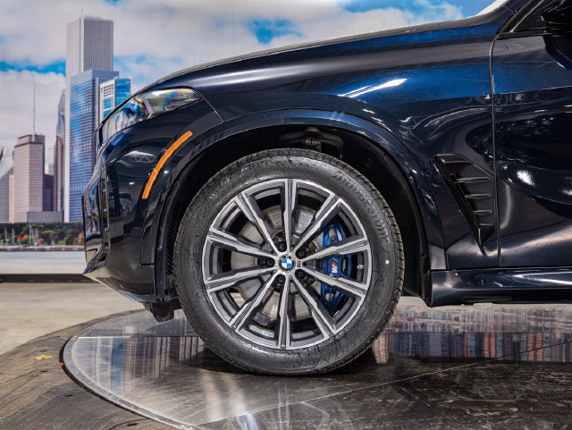Used 2024 BMW X5 M60i AWD/4WD image 7