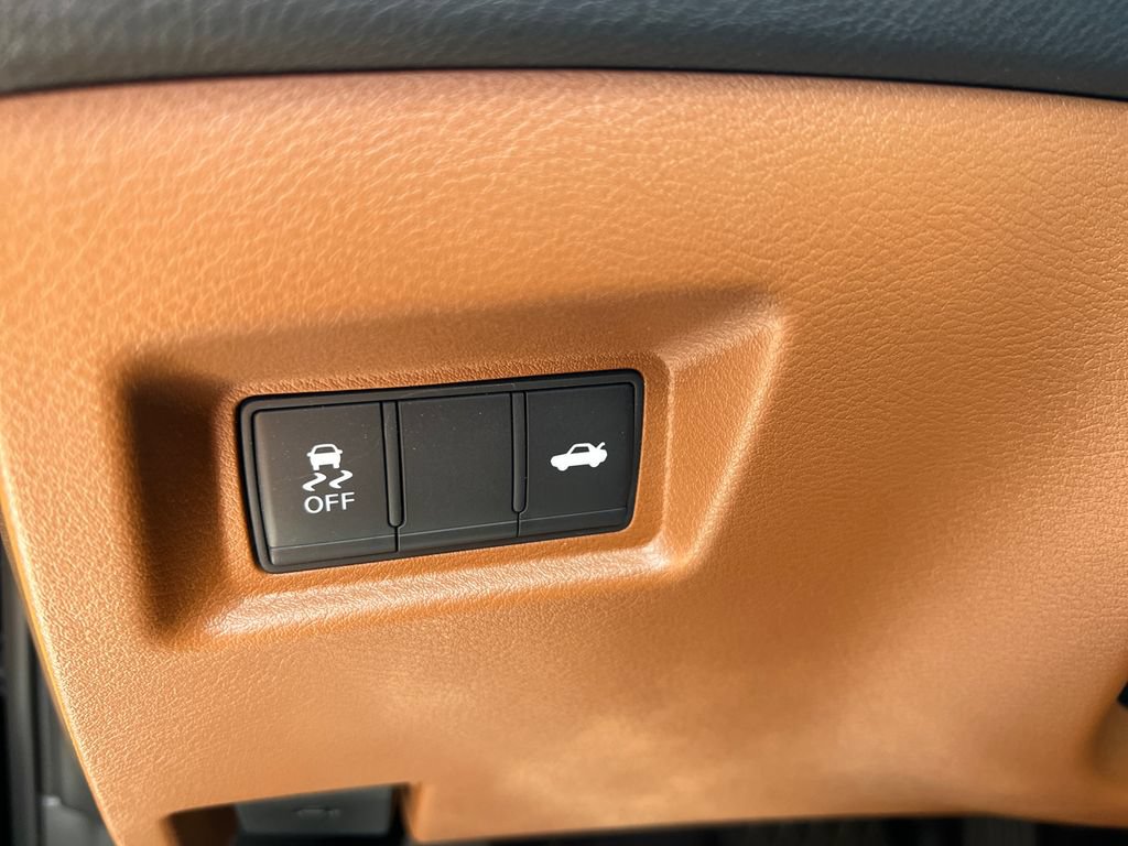 Used 2023 INFINITI Q50 Sensory RWD image 30