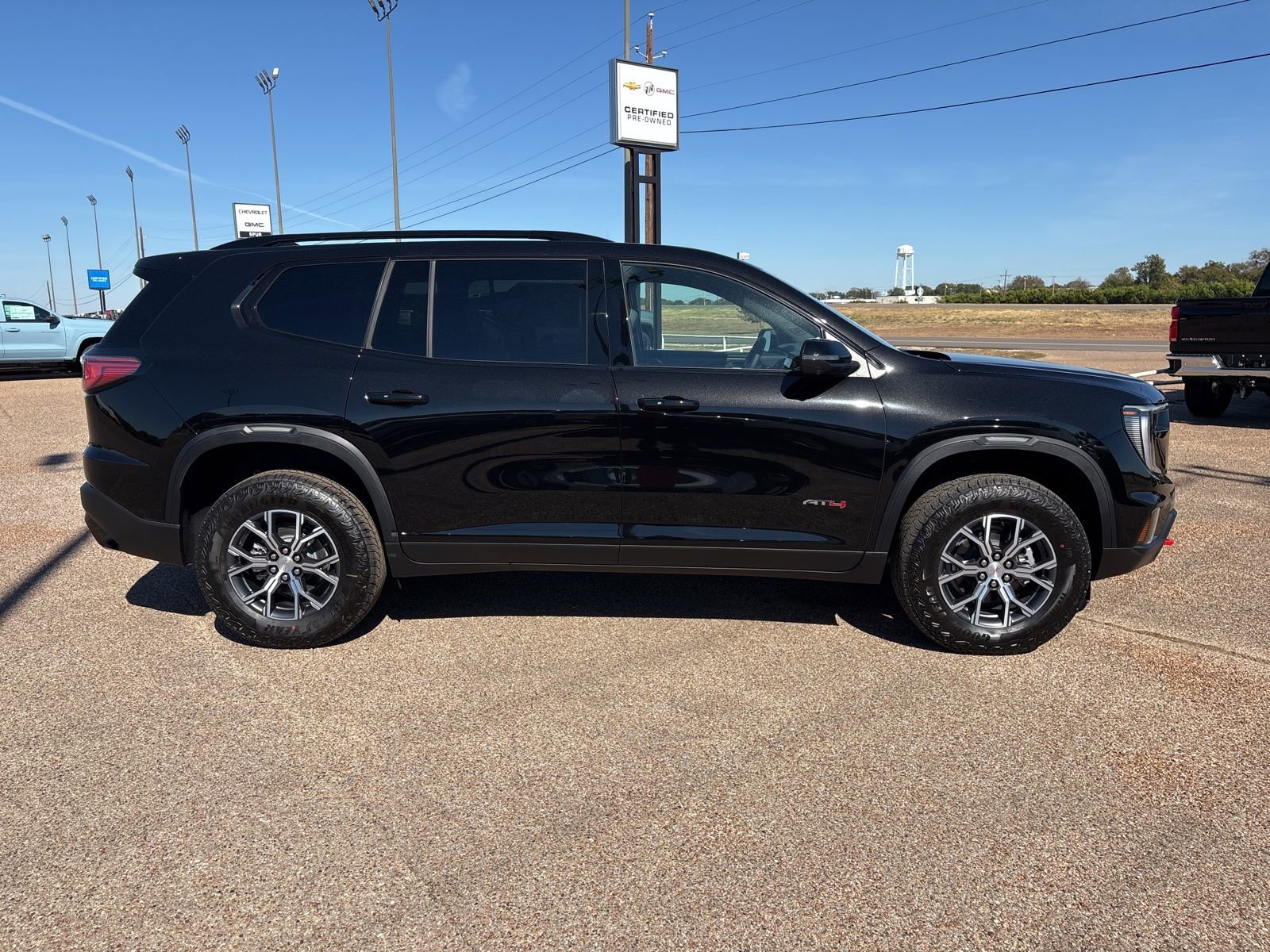 New 2026 GMC Acadia AT4 w/ Luxury Package image 6