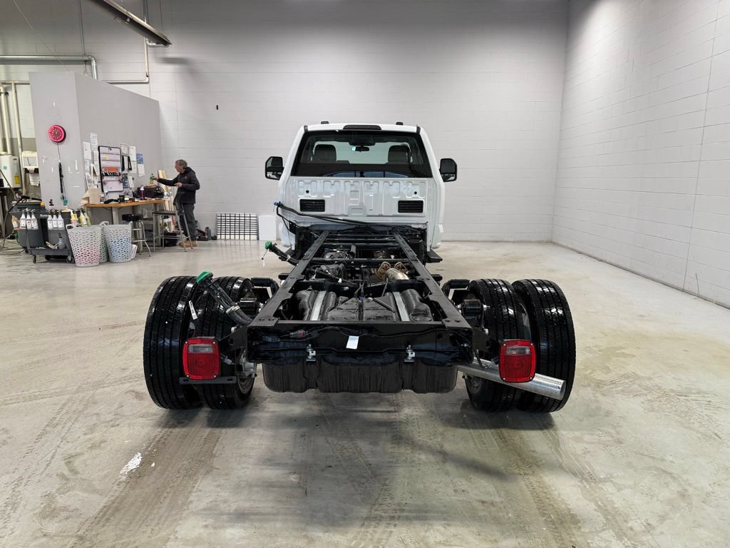 New 2026 Ford F550 2WD Regular Cab Super Duty image 7