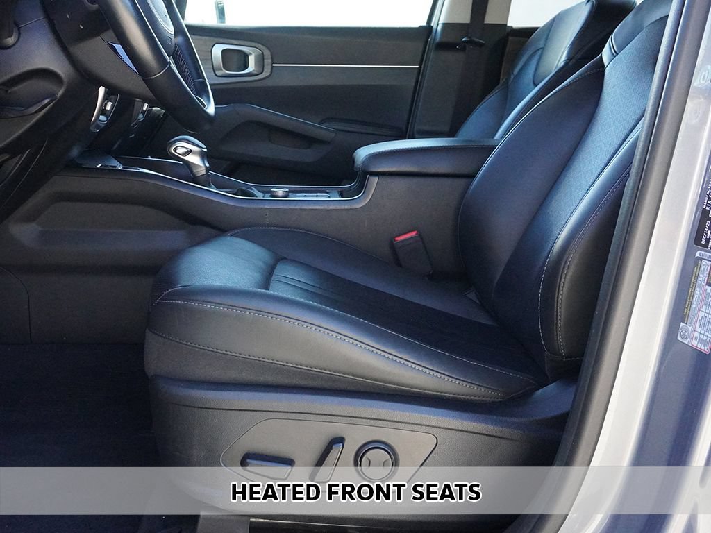 Used 2023 Kia Sorento S w/ Panoramic Sunroof Package AWD/4WD image 9