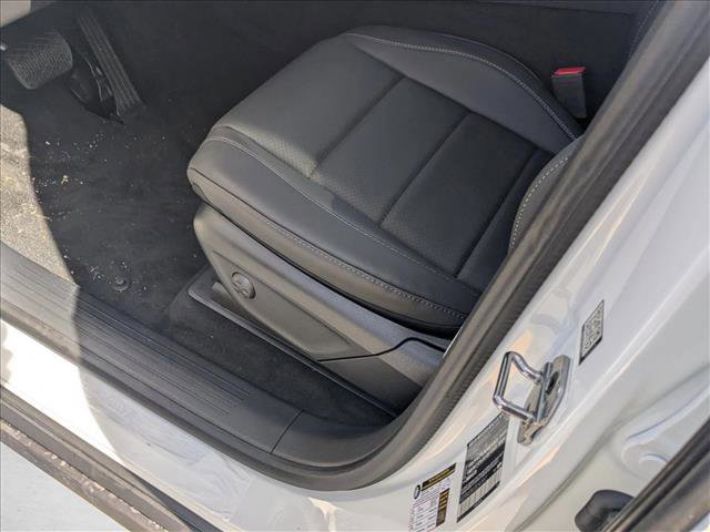 Used 2025 Mercedes-Benz GLE 350 4MATIC image 4