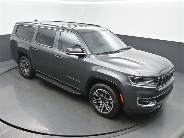 Used 2024 Jeep Wagoneer L Series II w/ Flexible Seating Group image 46