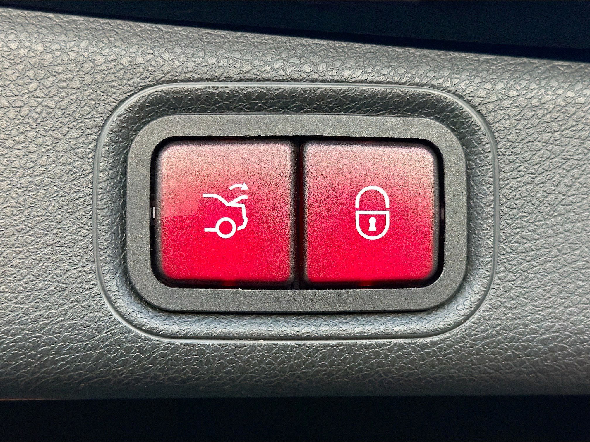 Used 2018 Mercedes-Benz E 300 image 13