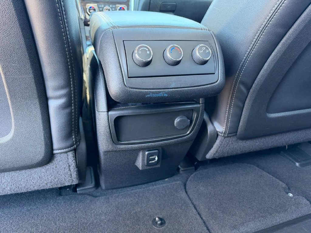 Used 2017 Buick Enclave Leather AWD/4WD image 12