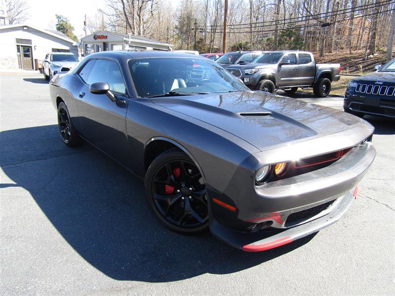 Used 2015 Dodge Challenger SXT Plus w/ Driver Convenience Group image 3