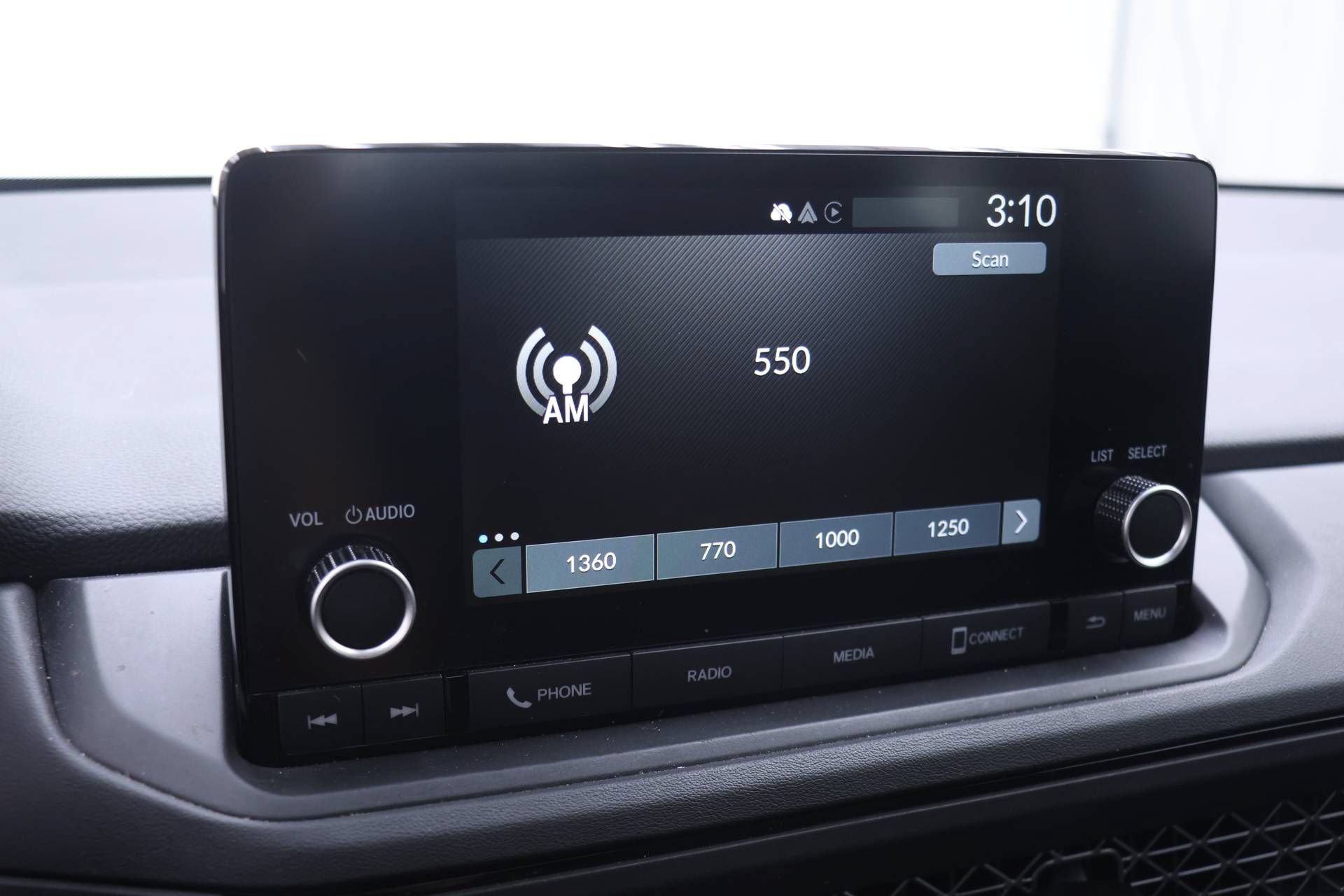 Certified 2023 Honda Accord EX image 8