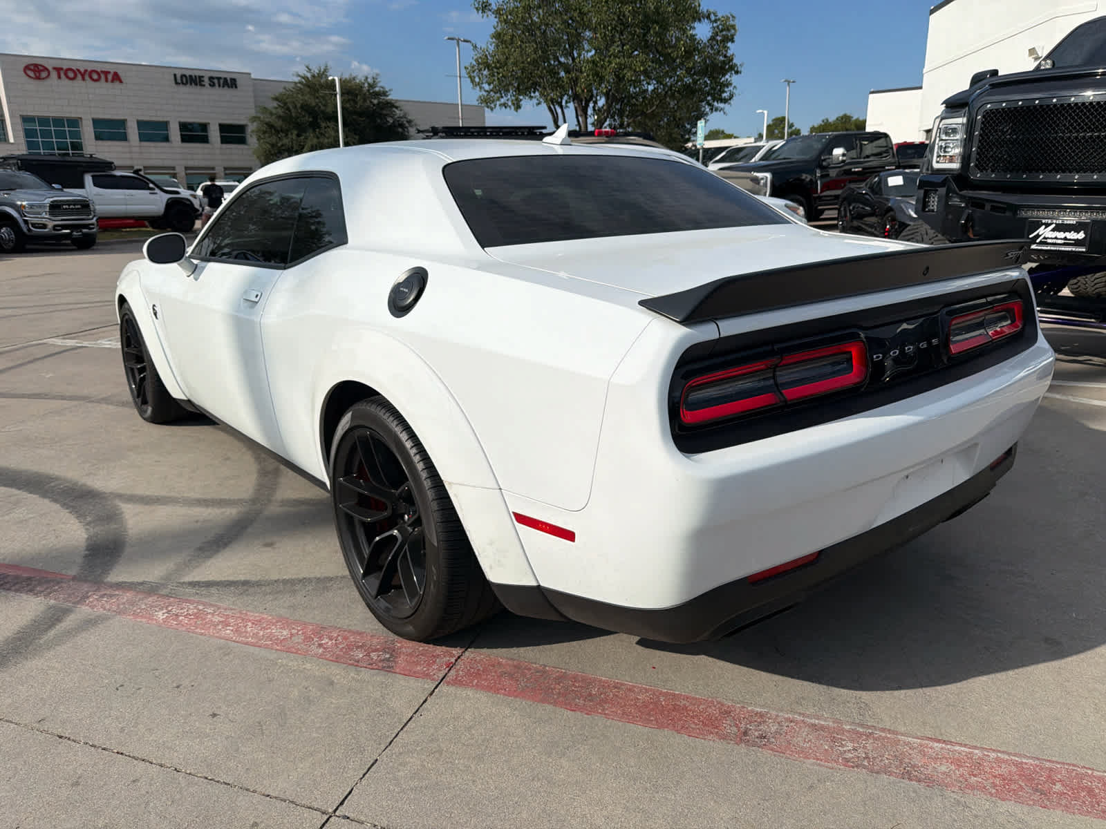 Used 2019 Dodge Challenger SRT Hellcat Redeye RWD image 2
