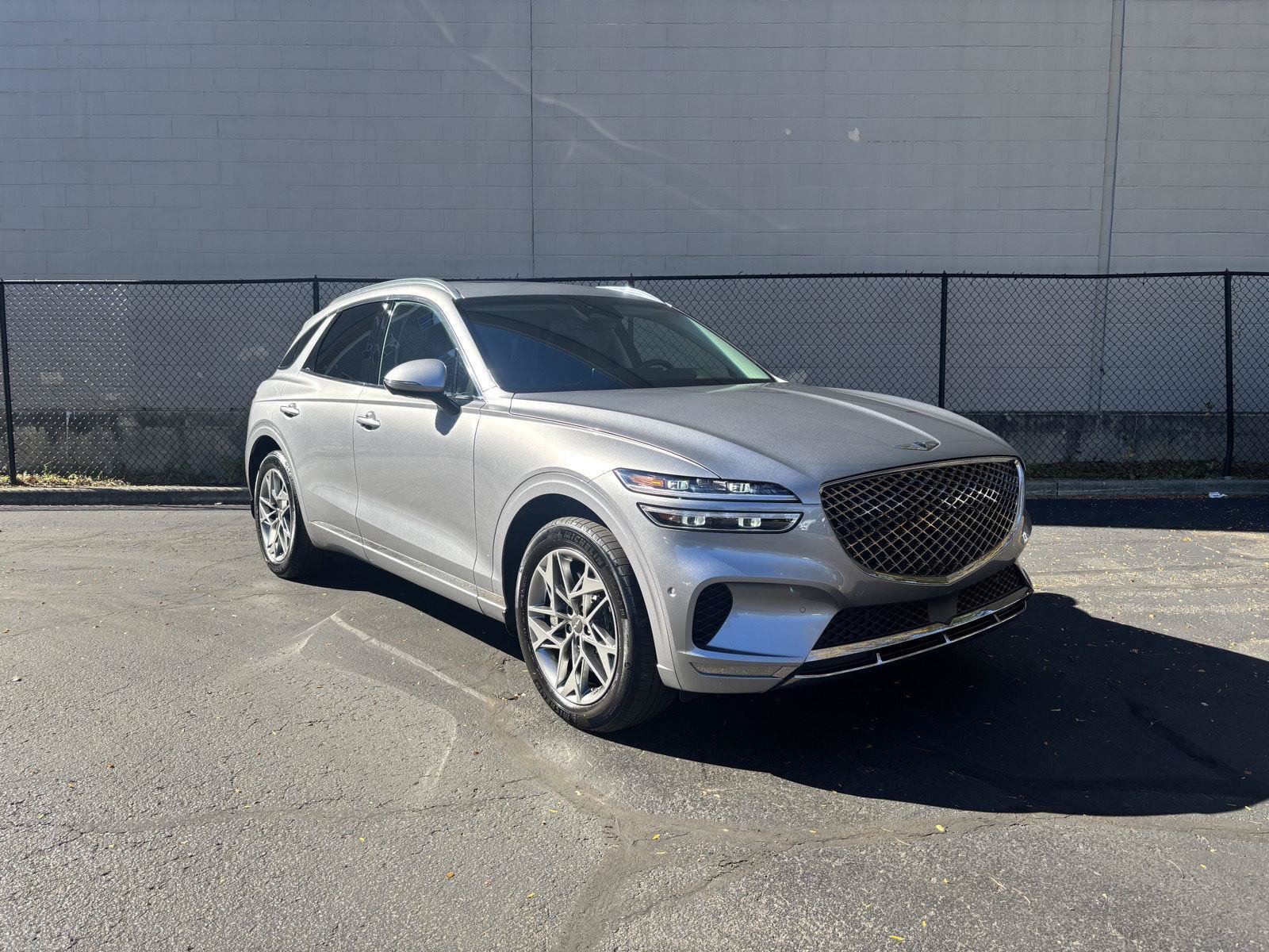 Used 2023 Genesis GV70 2.5T w/ Advanced Package
