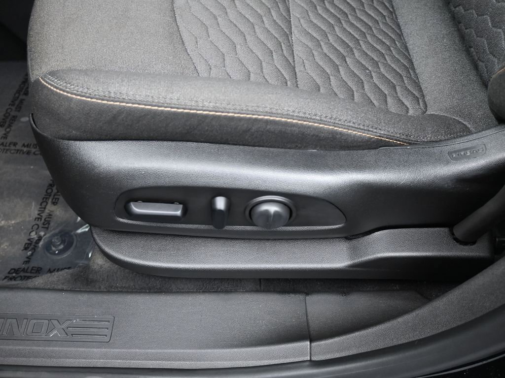 Used 2020 Chevrolet Equinox LT image 15