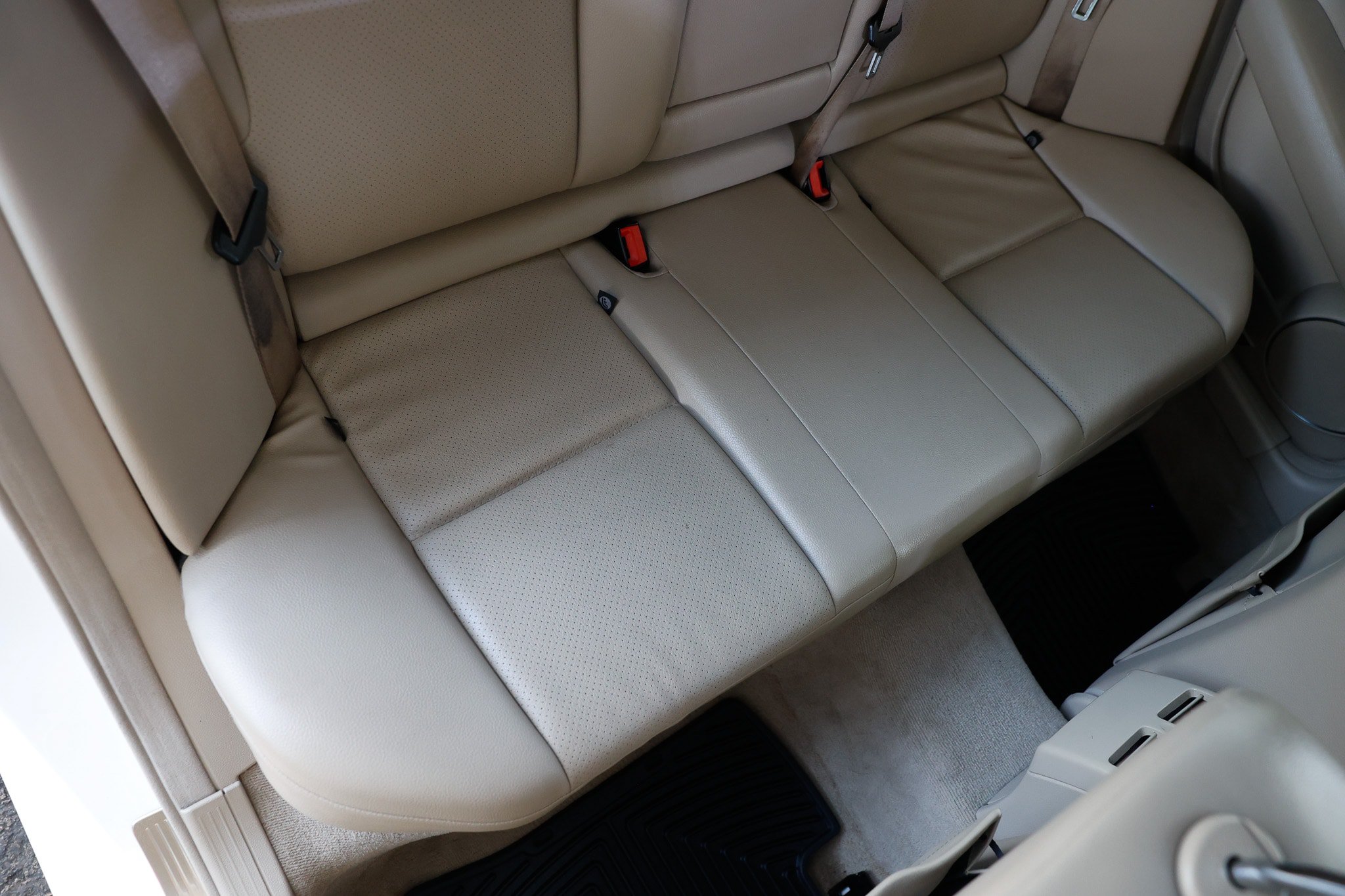 Used 2014 Mercedes-Benz C 300 4MATIC Sedan w/ Multimedia Package image 15