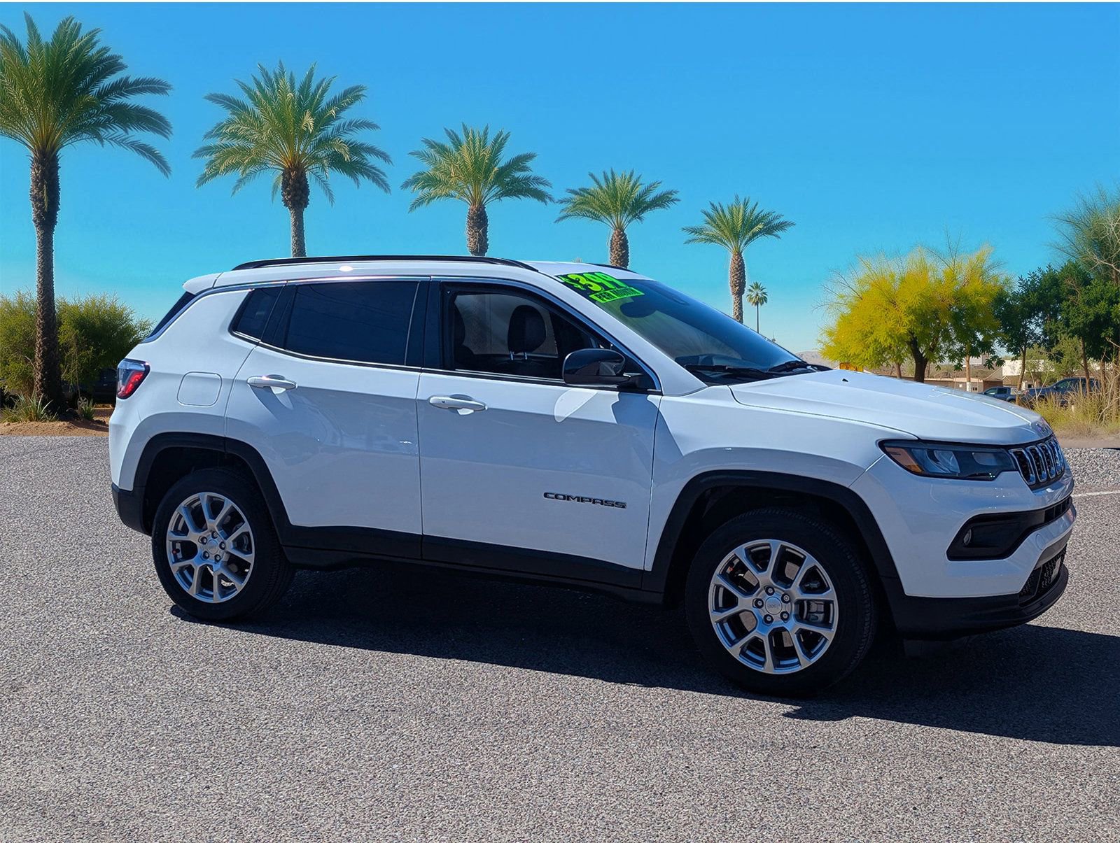 Used 2024 Jeep Compass Latitude image 7