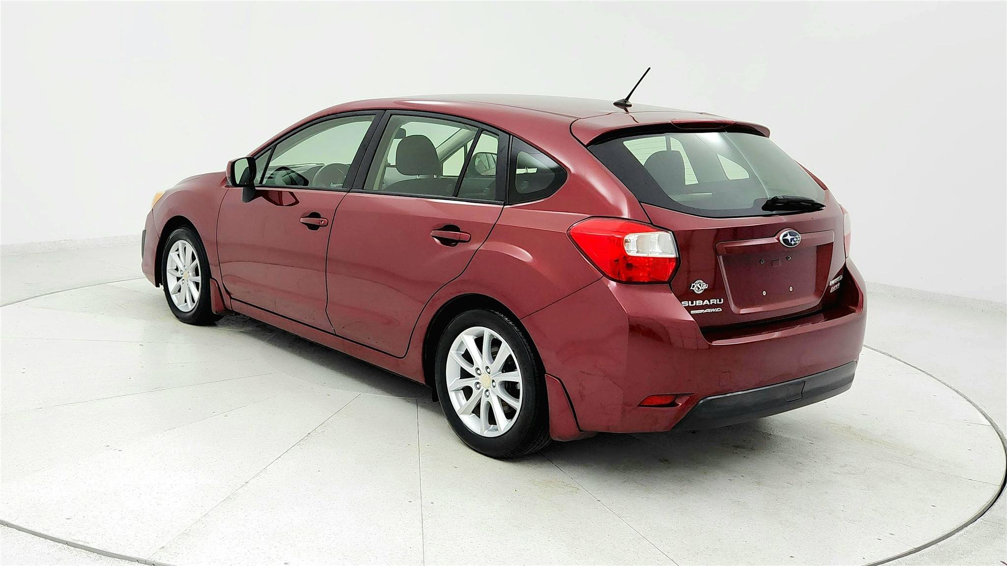 Used 2014 Subaru Impreza 2.0i Premium w/ All-Weather Package w/CVT AWD/4WD image 3