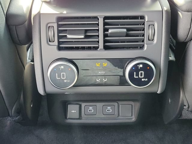 Used 2025 Land Rover Discovery S AWD/4WD image 12
