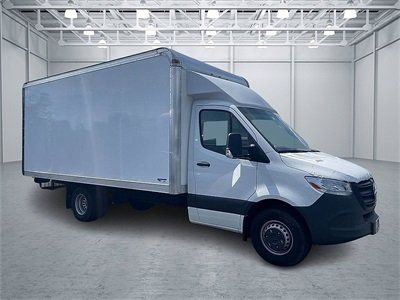 Used 2024 Mercedes-Benz Sprinter 4500 image 5
