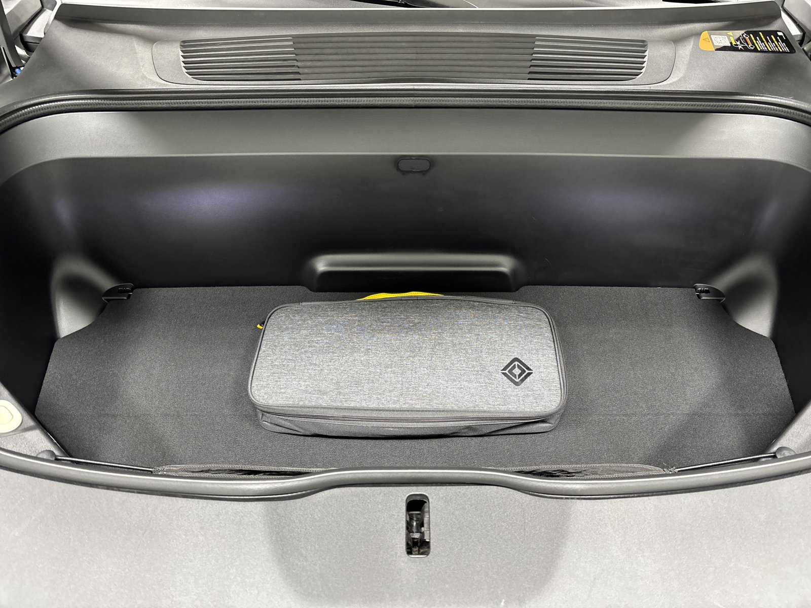 Used 2024 Rivian R1T Adventure image 14