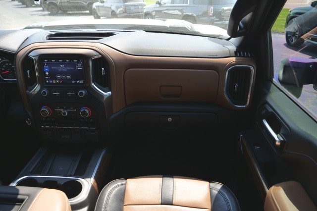 Used 2022 Chevrolet Silverado 3500 High Country w/ Technology Package image 28