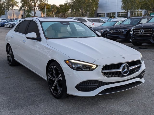 Used 2024 Mercedes-Benz C 300 Sedan image 3
