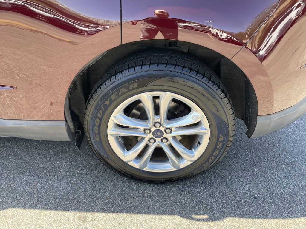 Used 2018 Ford Edge SEL w/ Equipment Group 201A AWD/4WD image 10