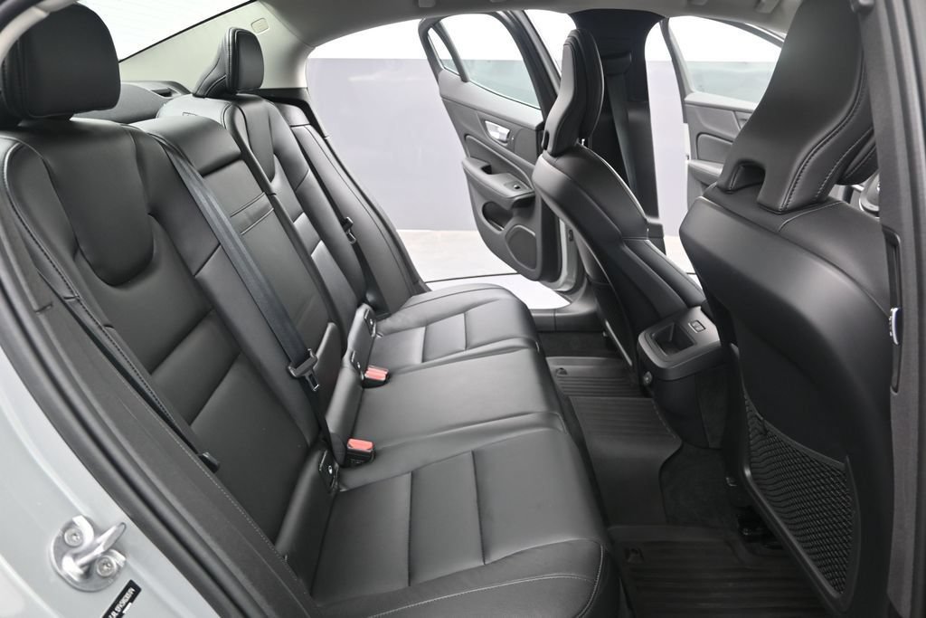 Used 2024 Volvo S60 B5 Core w/ Climate Package FWD image 31