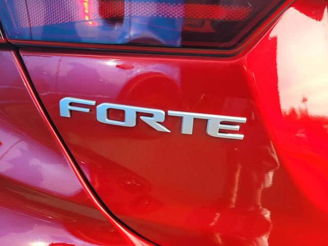 Used 2024 Kia Forte LXS image 7
