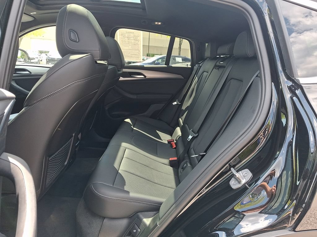 Used 2023 BMW X4 xDrive30i w/ Premium Package AWD/4WD image 10