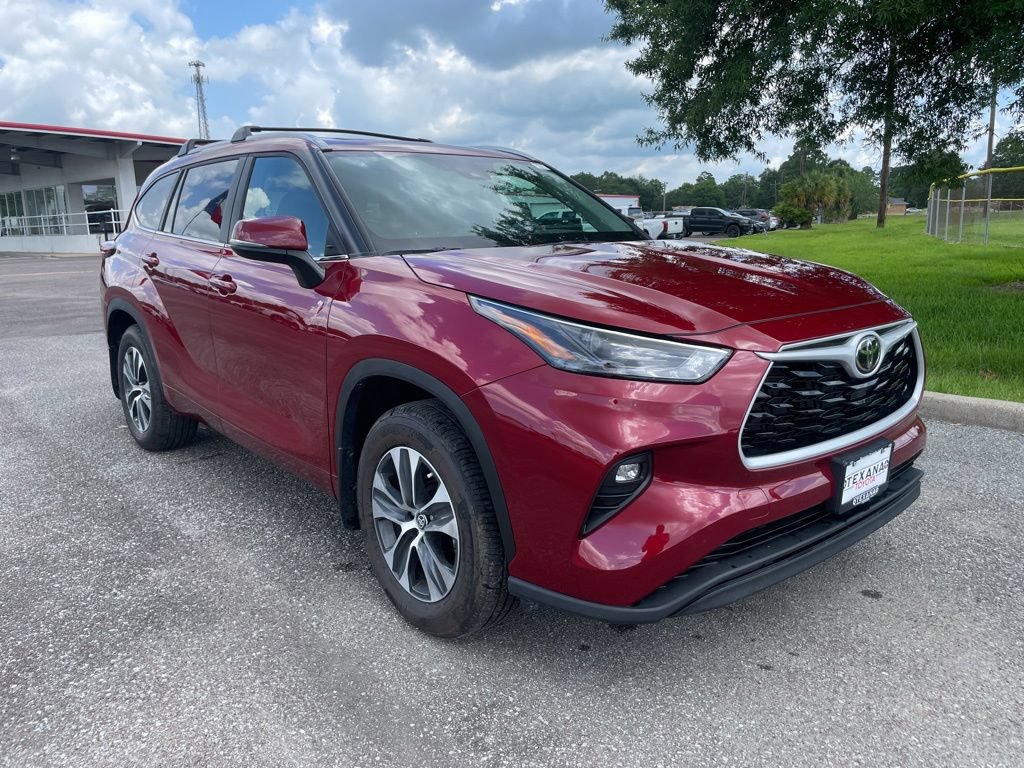 Used 2026 Toyota Highlander XLE AWD/4WD image 7