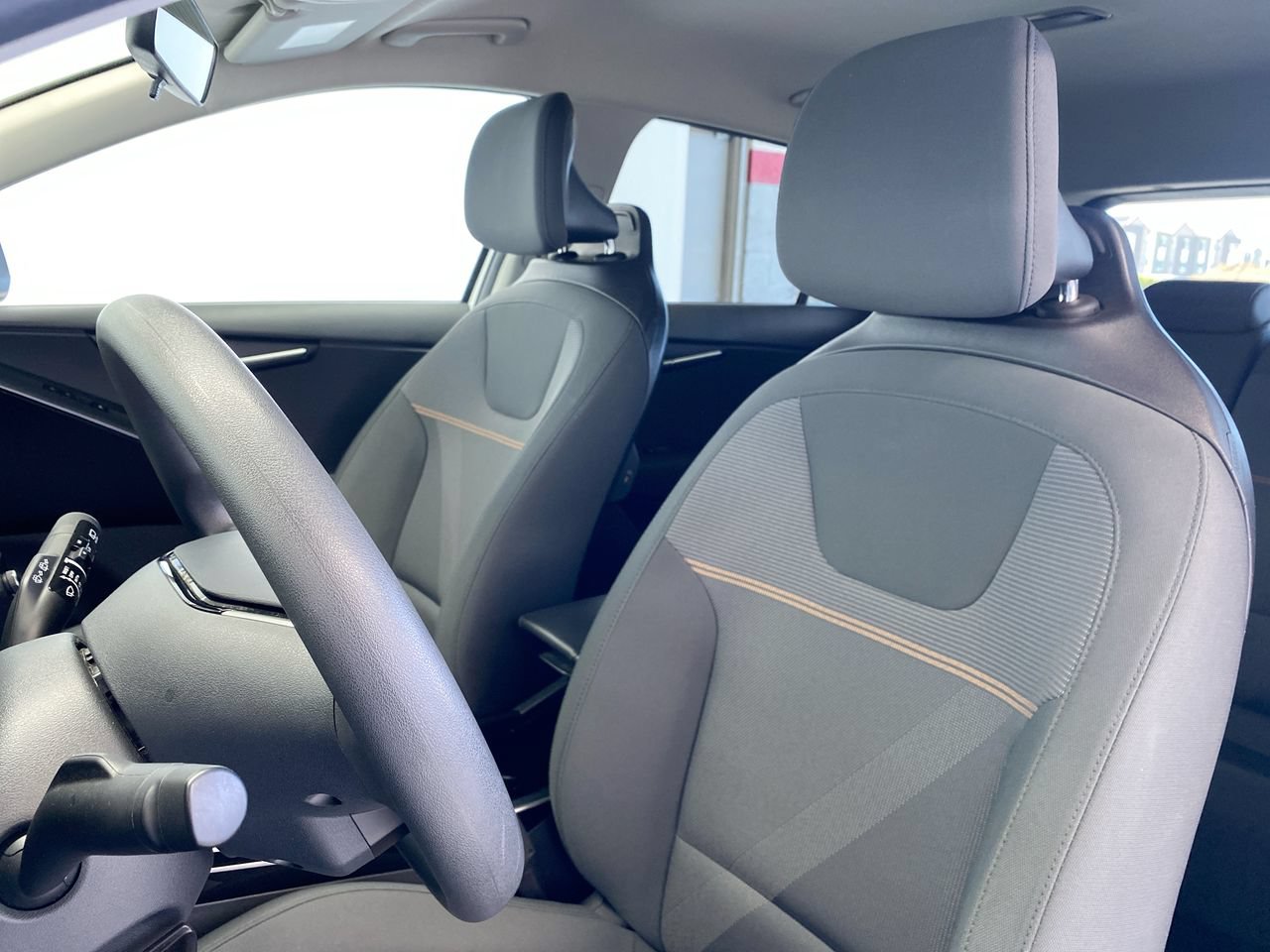 Certified 2025 Kia Niro LX FWD image 19