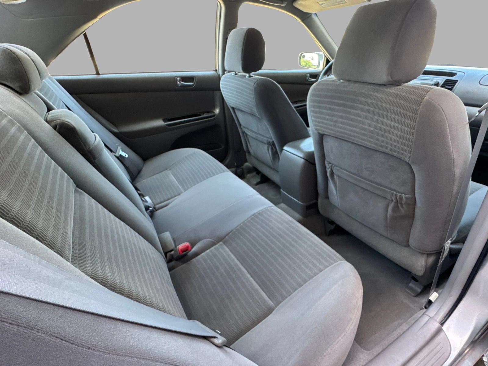 Used 2005 Toyota Camry LE FWD image 37