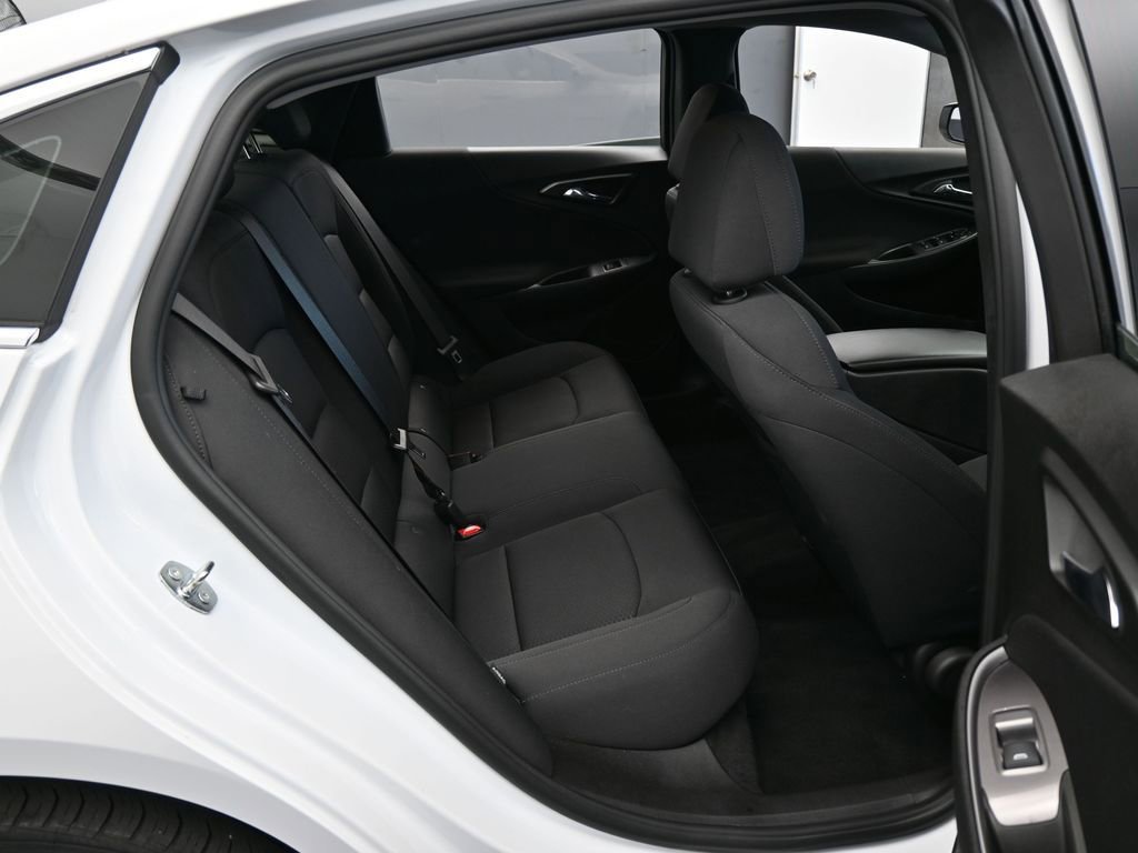 Used 2023 Chevrolet Malibu RS image 31