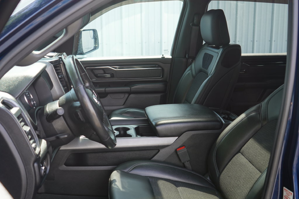 Used 2020 RAM 1500 Big Horn w/ Built-to-serve Edition AWD/4WD image 14