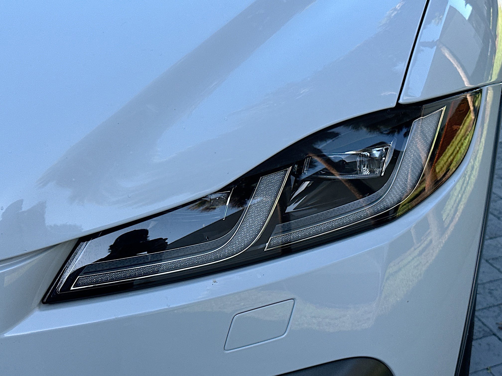 Used 2021 Jaguar F-PACE SVR image 37