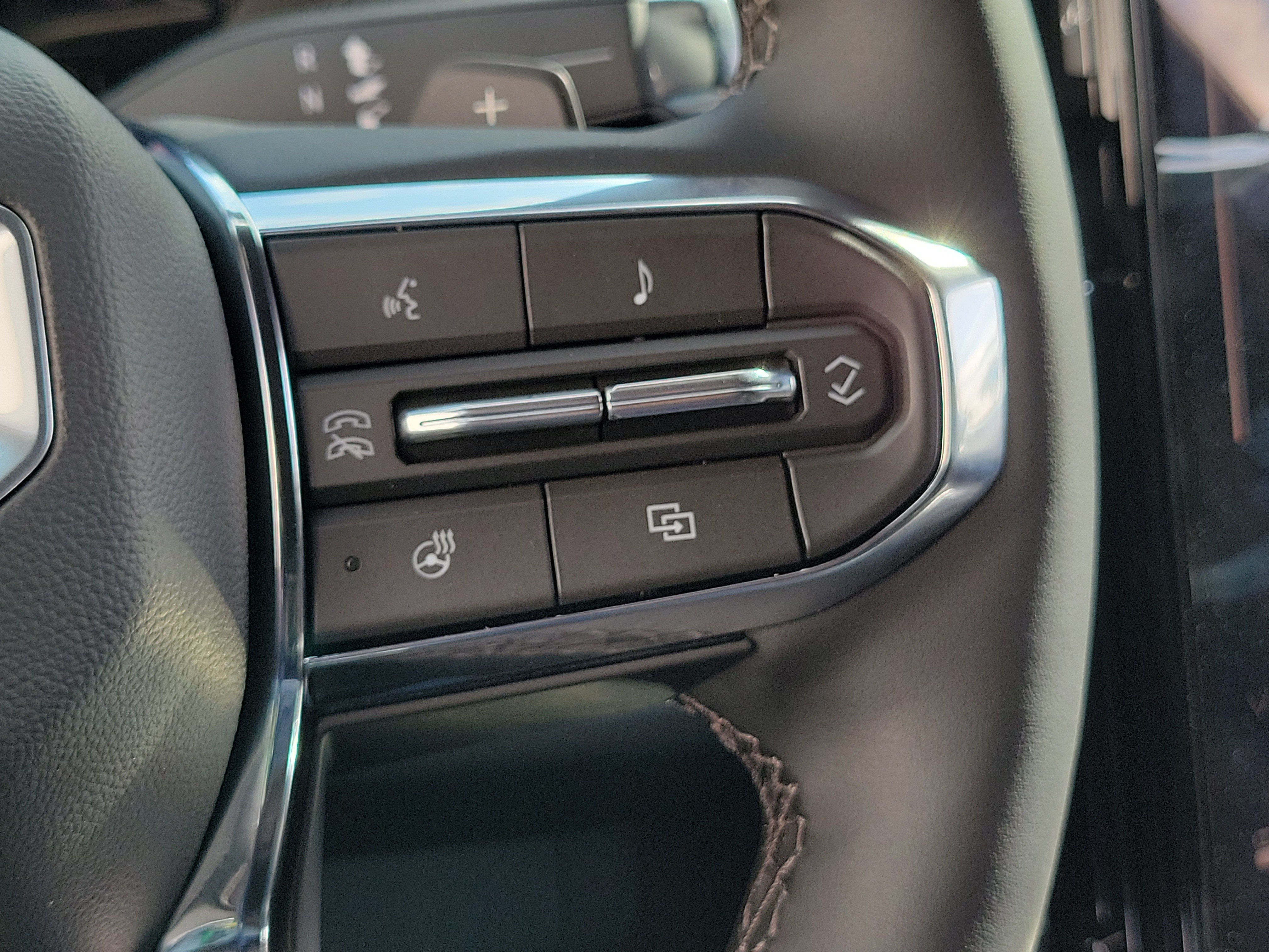 New 2026 GMC Yukon XL Denali AWD/4WD image 27