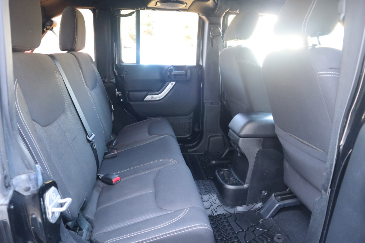 Used 2014 Jeep Wrangler Unlimited Rubicon w/ Connectivity Group image 42
